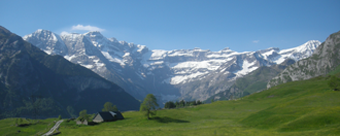 Cirque de gavarnie vue depuis le plateau de saugué